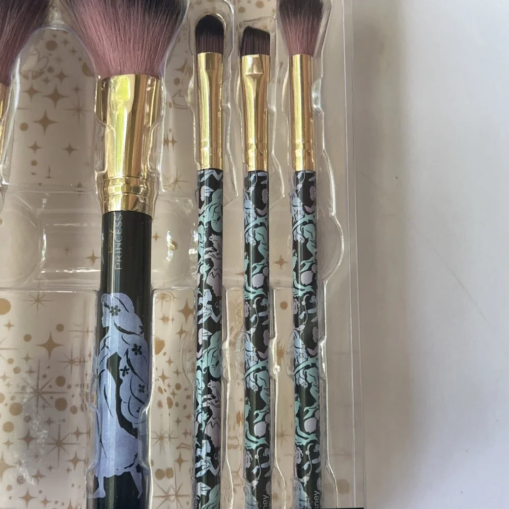 Disney Princess Make-Up Brush Set 3 Eye Shadow 2 Face 3 Sponge Cosmetics NEW